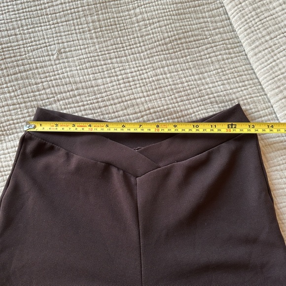 Brown Yoga Pants with Waist Detailing - Picture 2 of 4